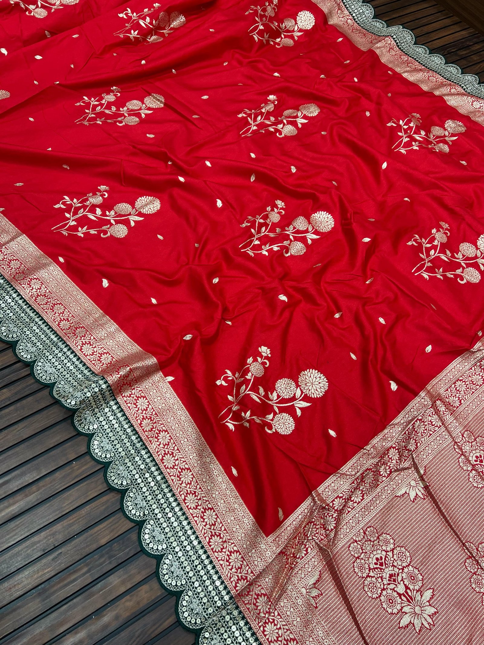 Pure Banarasi Dola Silk Saree image 11