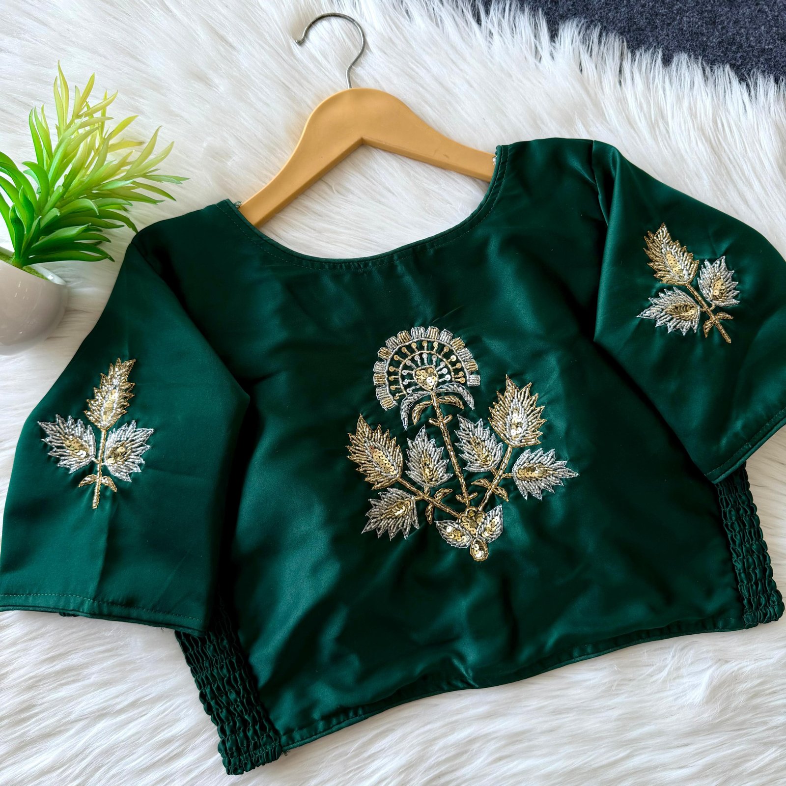 Zardosi and Cutdana Embroidery Readymade  Blouse with Elastic image 3