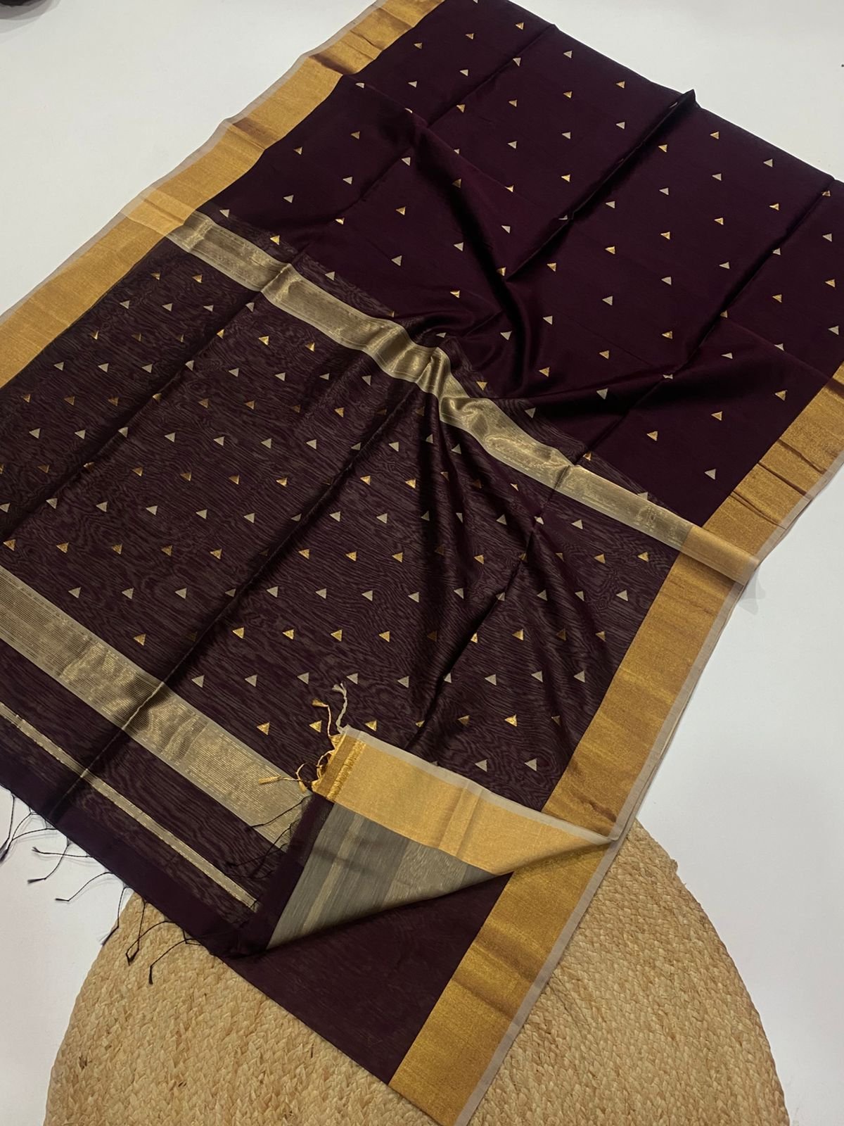 Maheshwari Triangle Butti image 14