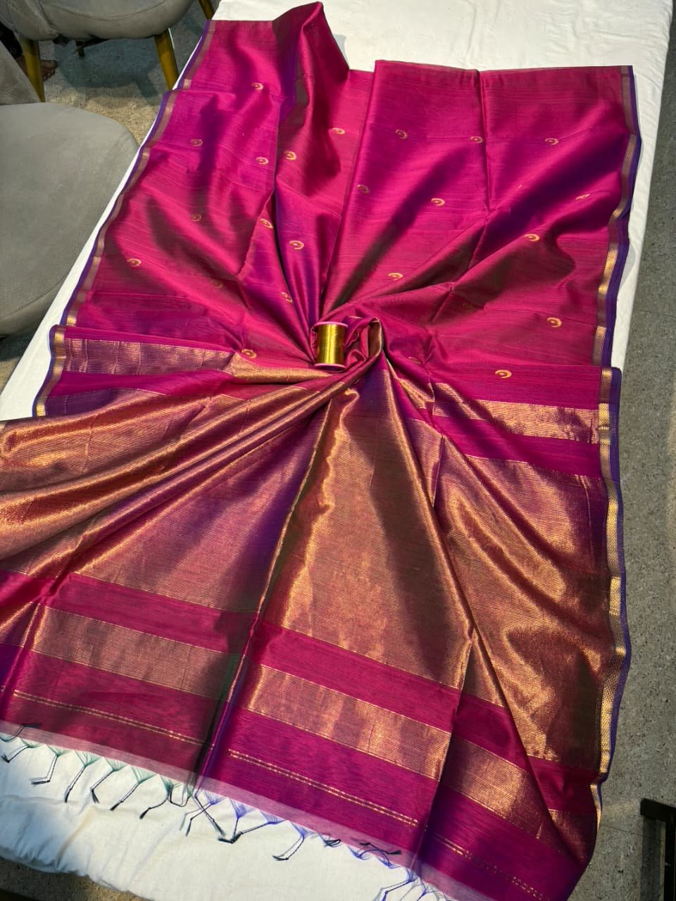 Pure Maheshwari Handloom Saree with Chand Design image 3