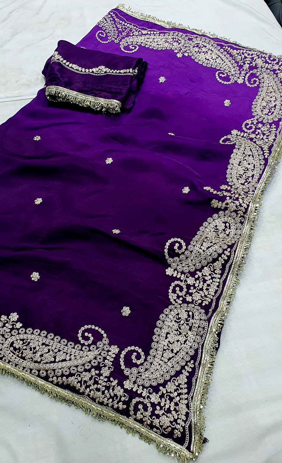 HO Silk Pitta work image 7