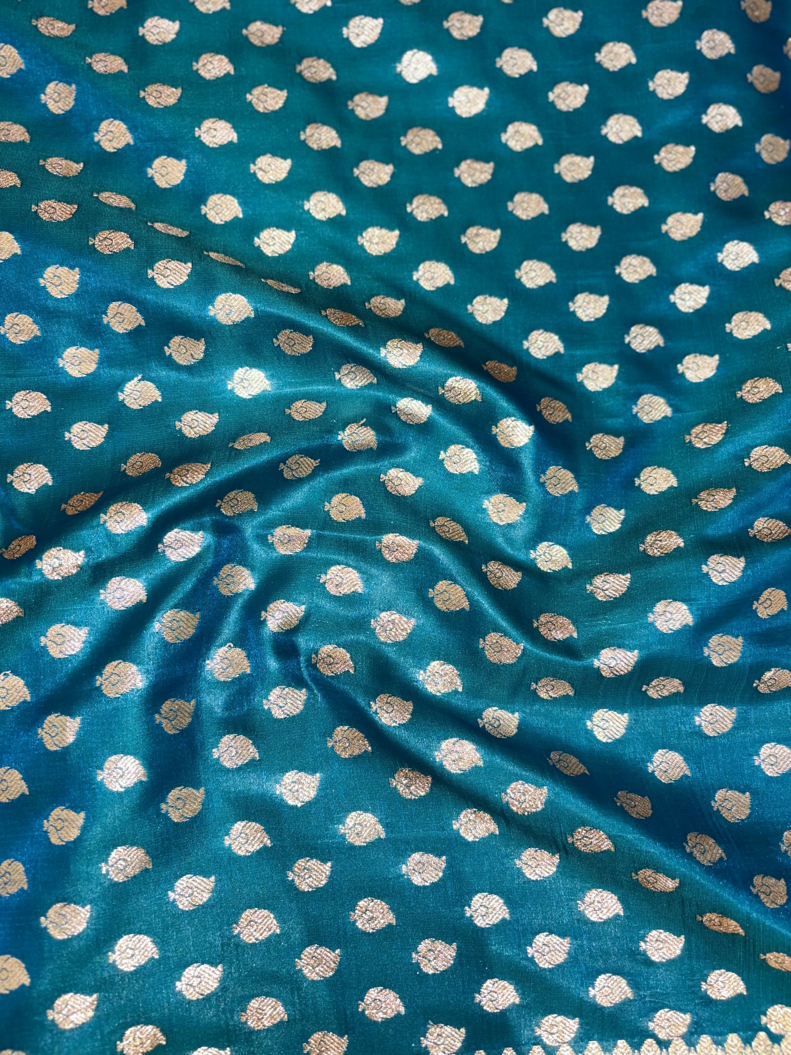 Bridal Banarasi Sarees image 4