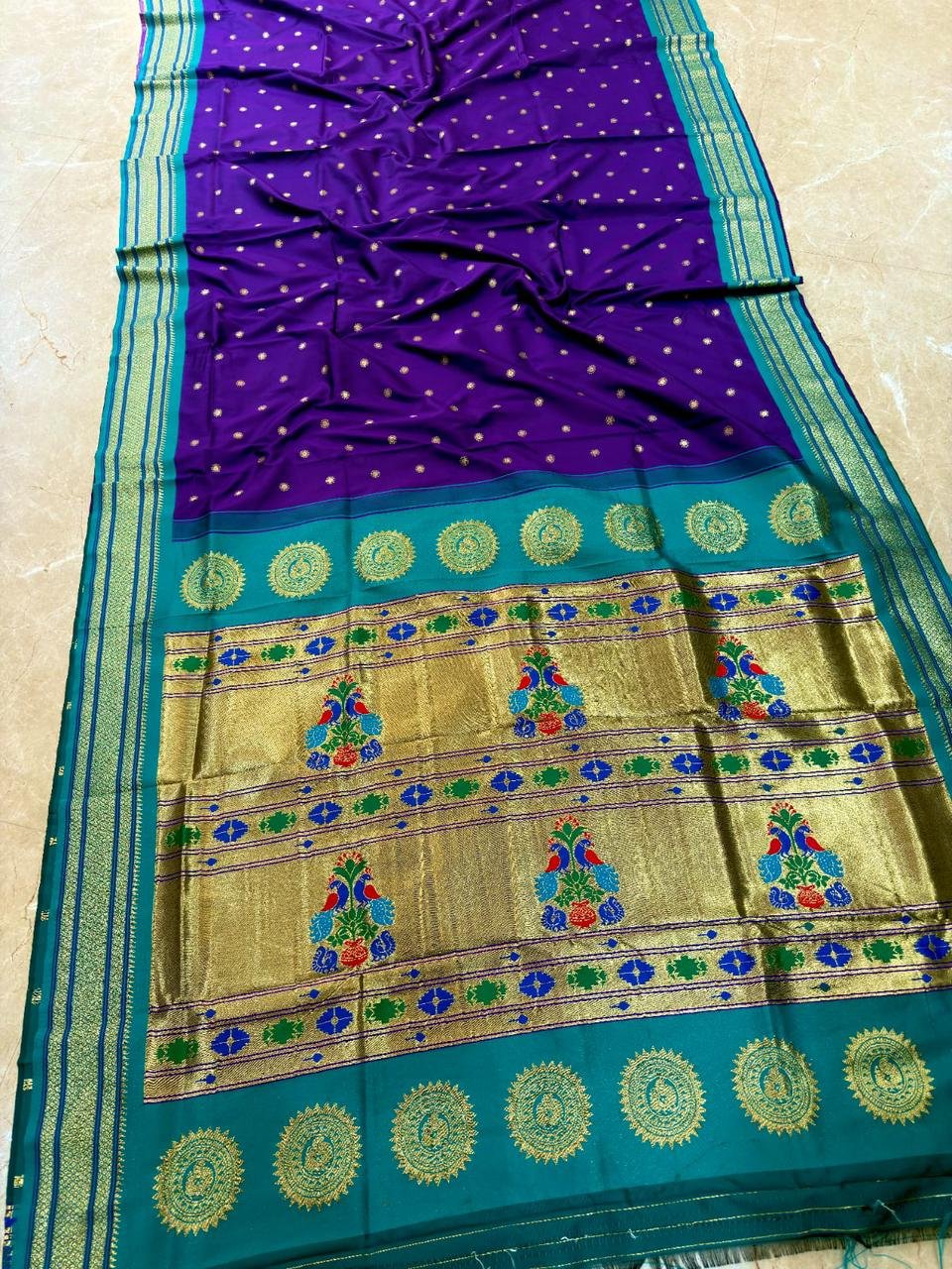 Traditional Maharani Paithani image 15