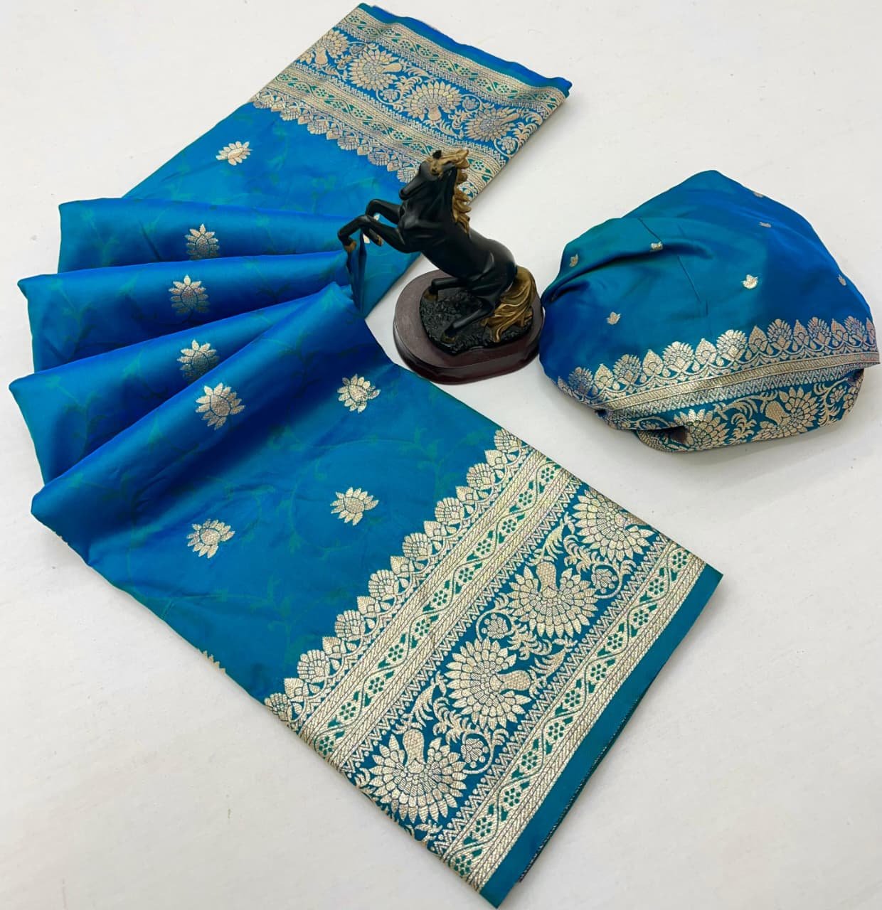 Banarasi Silk Saree image 12