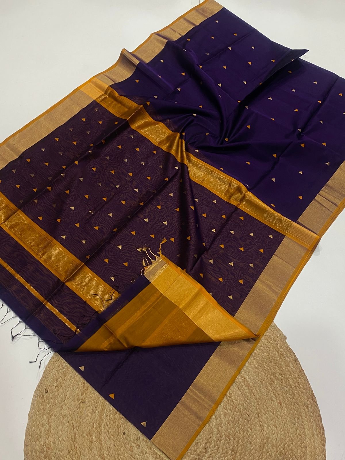 Maheshwari Triangle Butti image 10