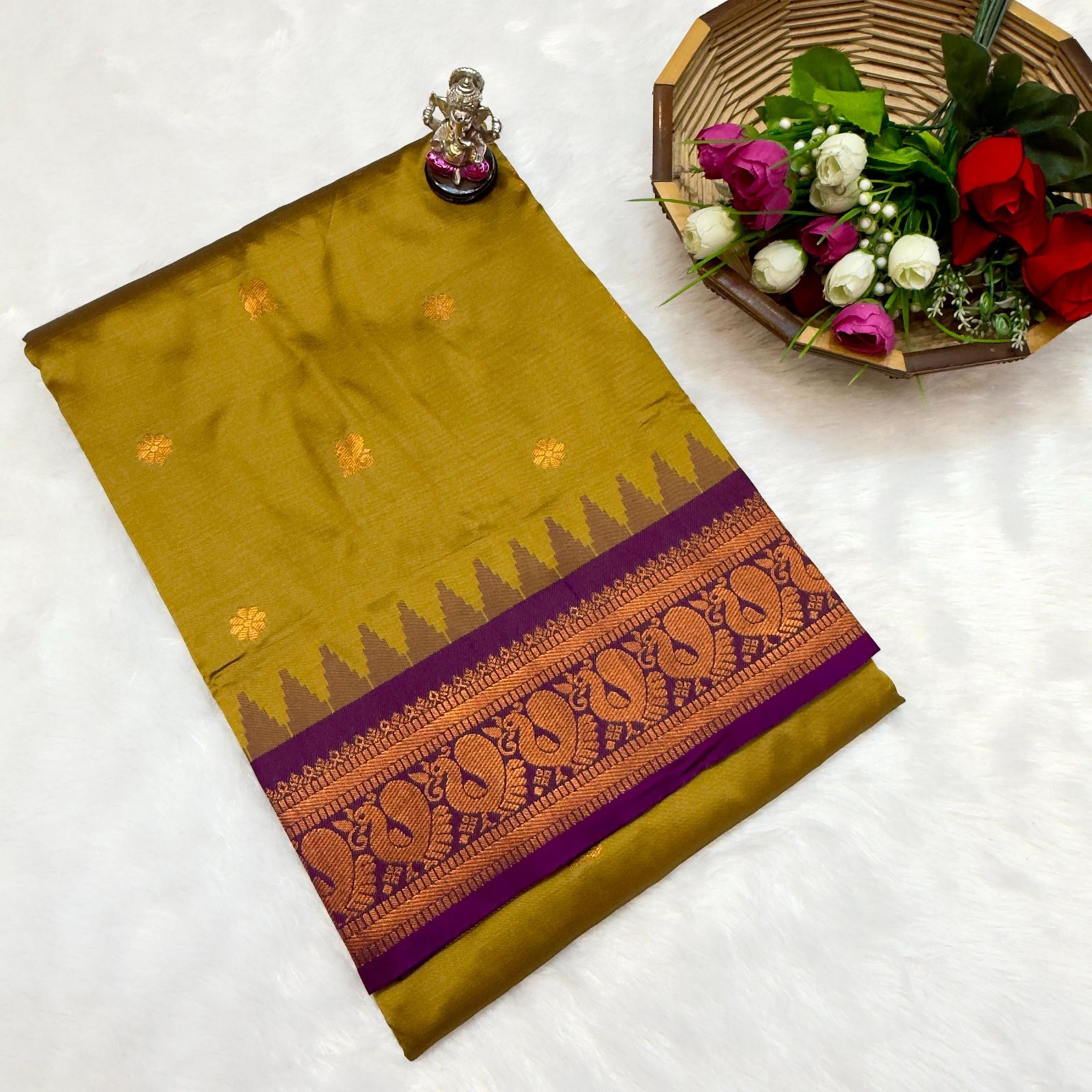 Half Silk Gadwaal Paithani image 5