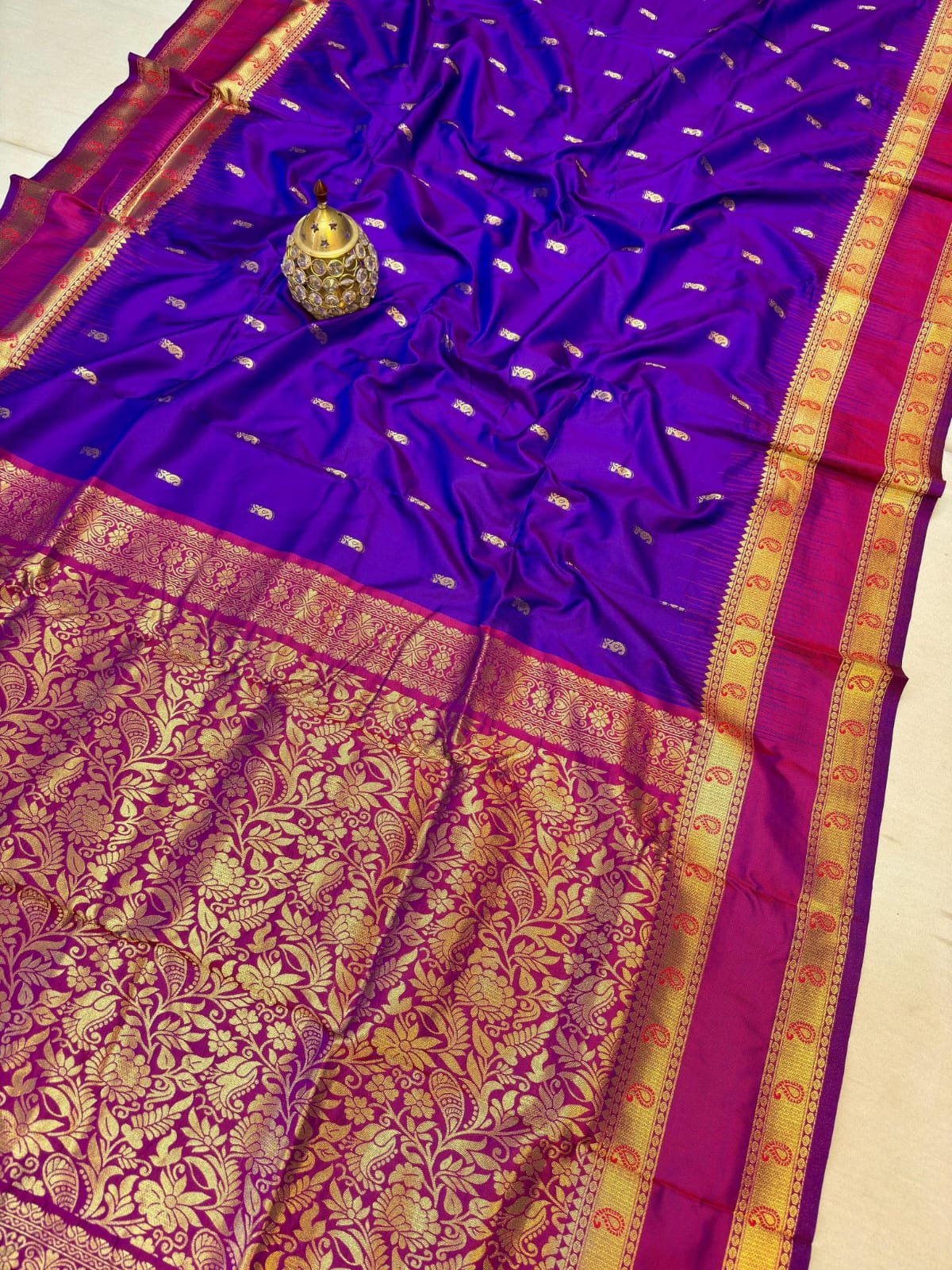 Kanjivaram Paithani Saree image 20