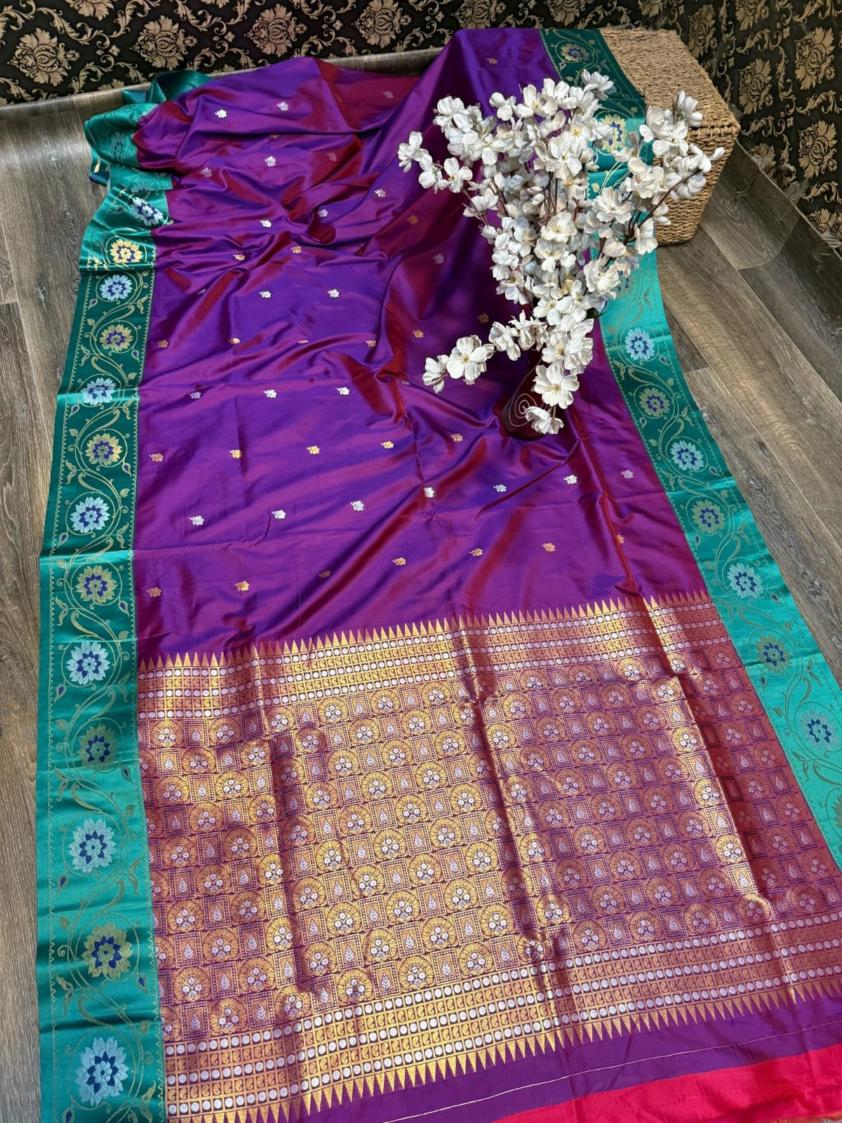 Flower Border Paithani image 13
