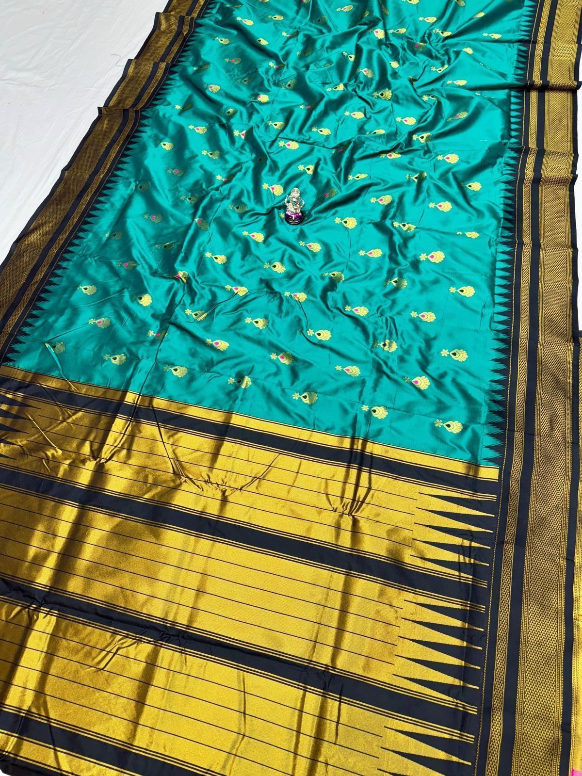 Nandini Zhumka Irkal Paithani image 15