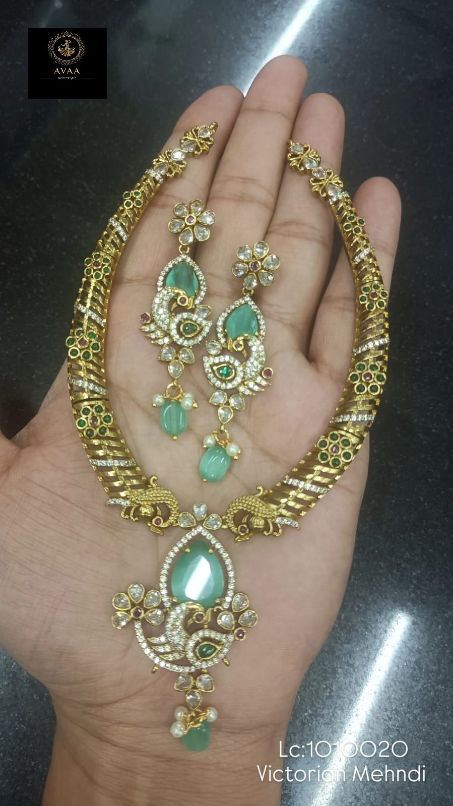 Victorian Small Necklace Sea Green
