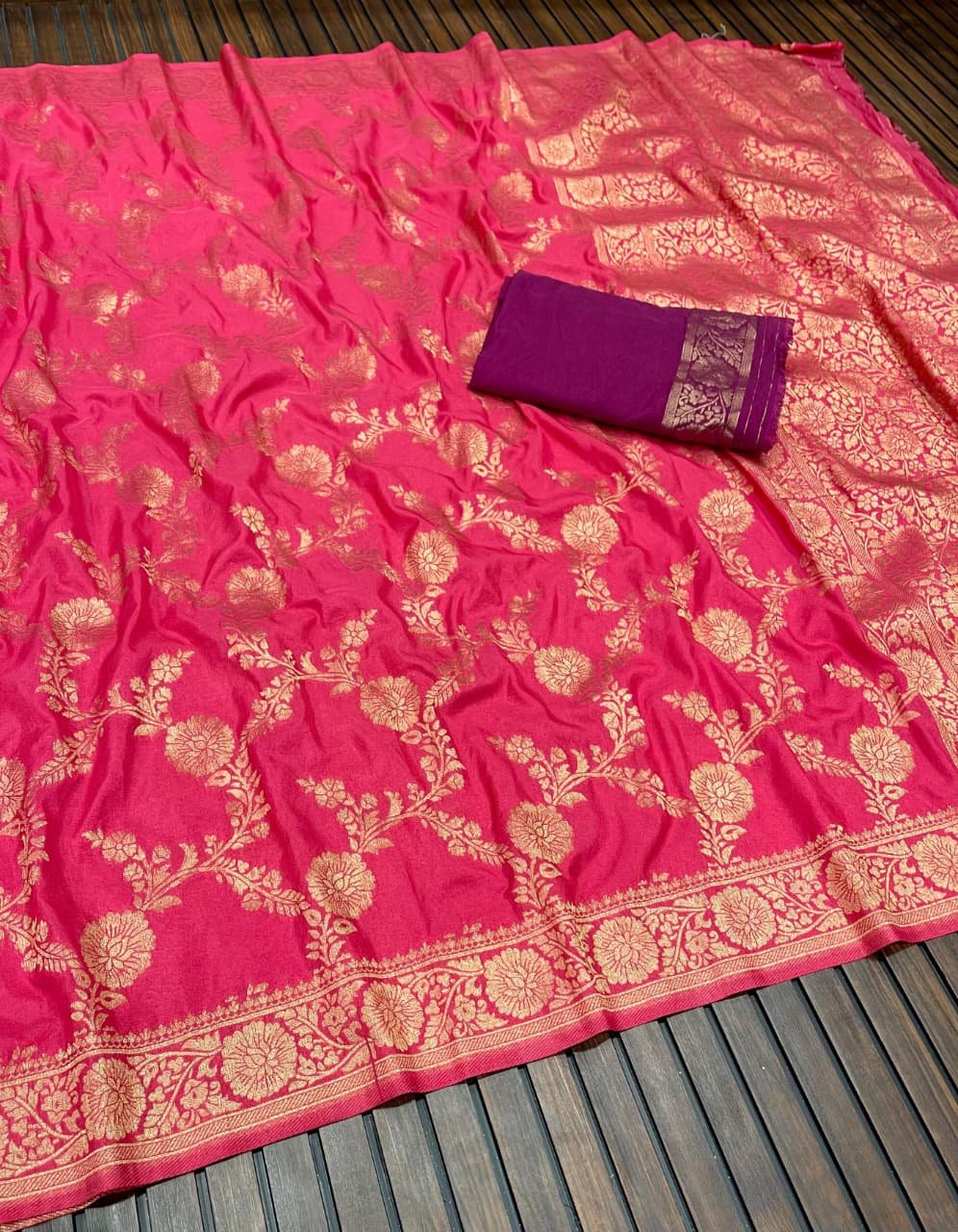 Banarasi khadi Georgette Jaqurad Weaving Saree image 4