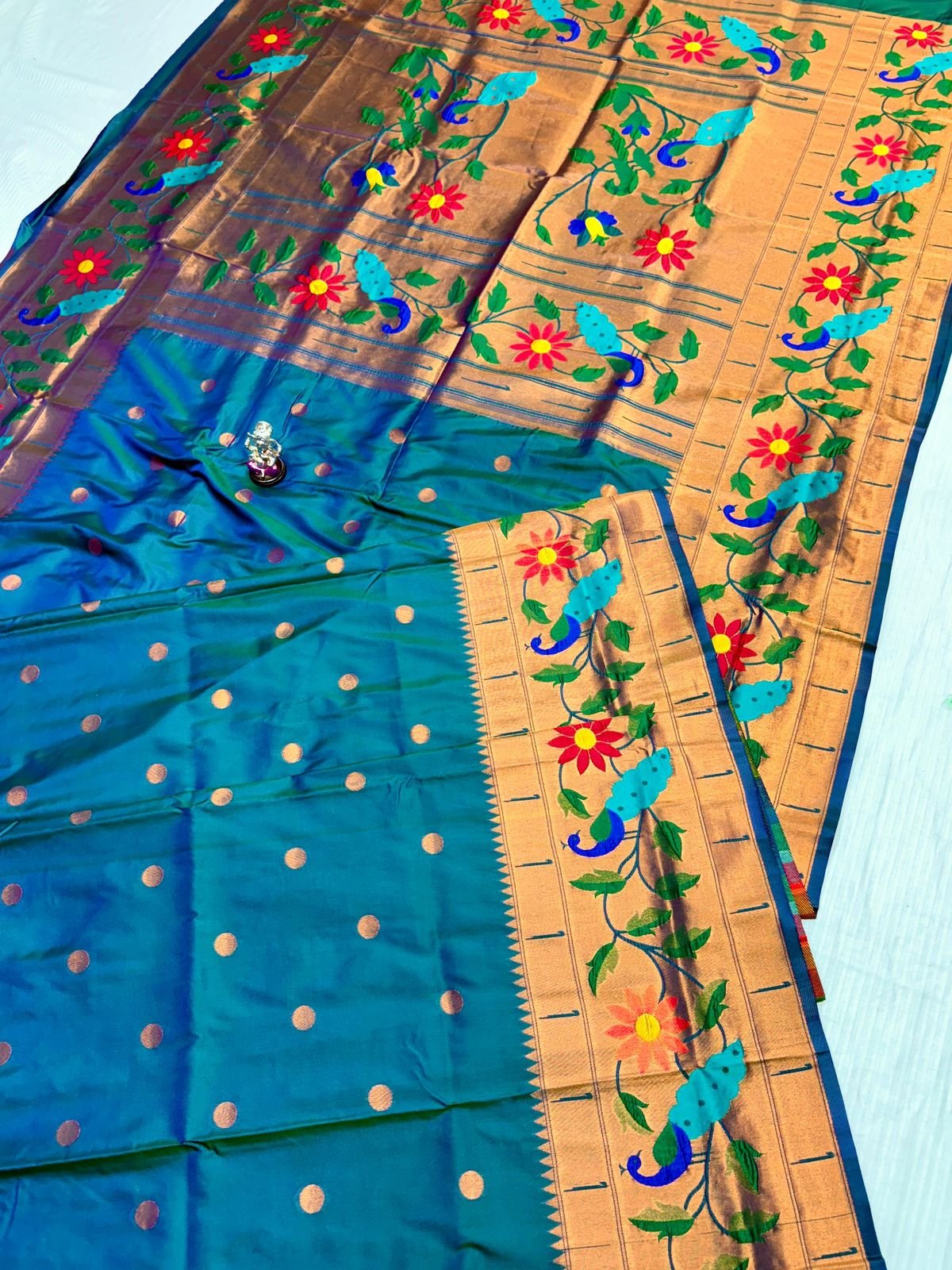 Radha Rani Brocade Paithani image 15