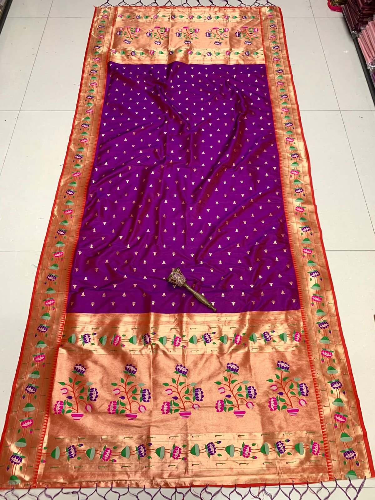 Flower Border Dupatta image 14
