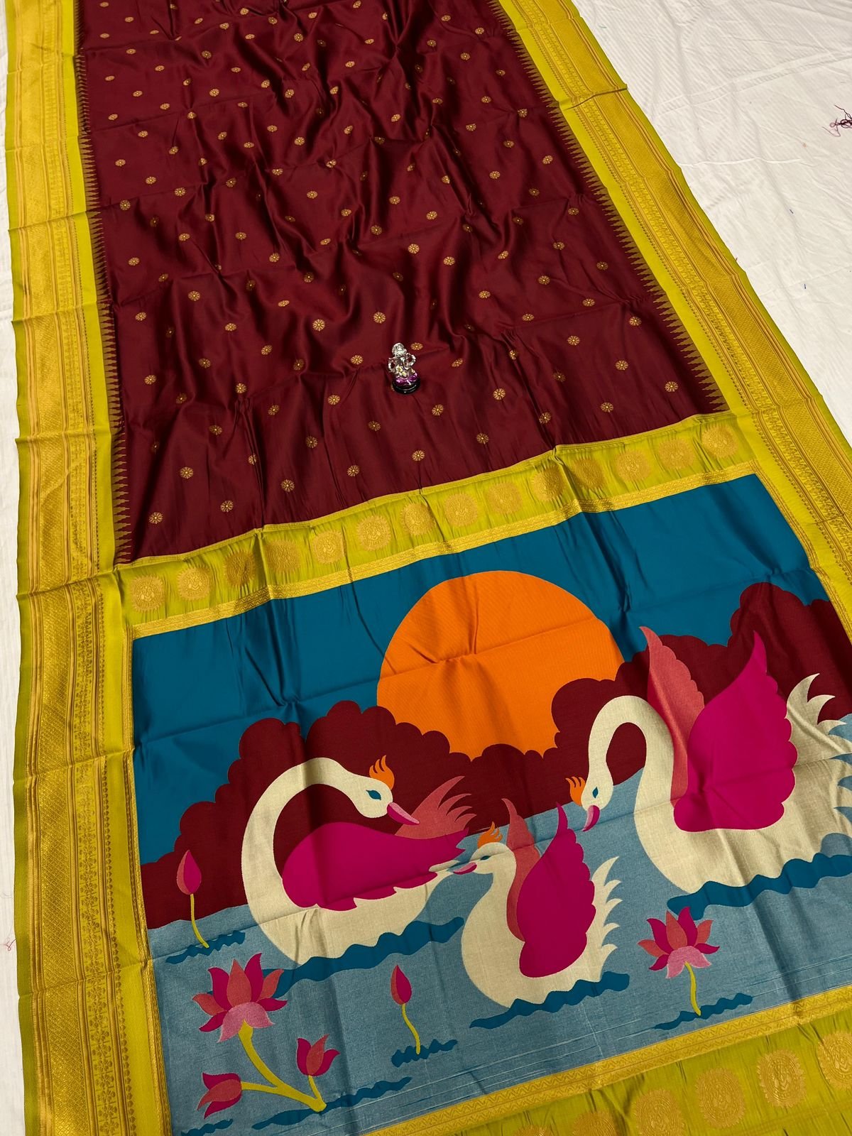 Aarya Fancy Pallu Kadiyal Paithani image 12