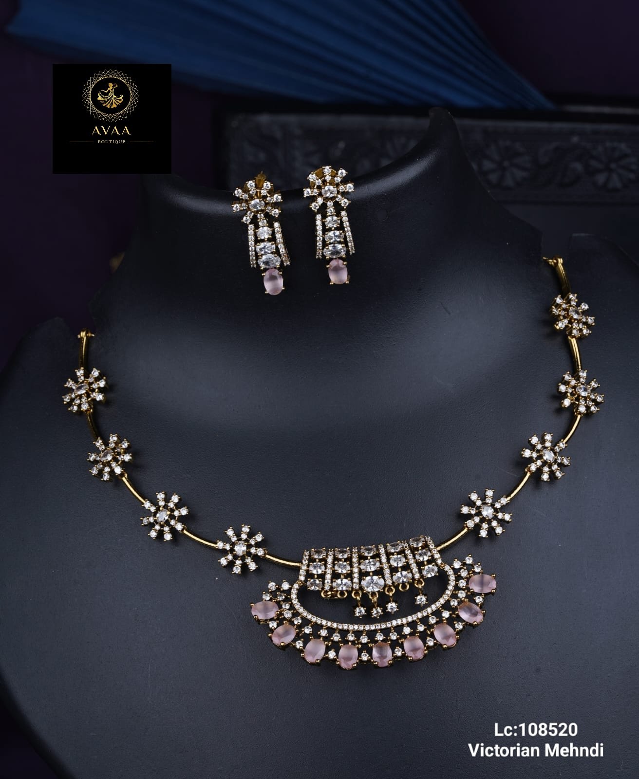 VICTORIAN SMALLNECKLACE 2