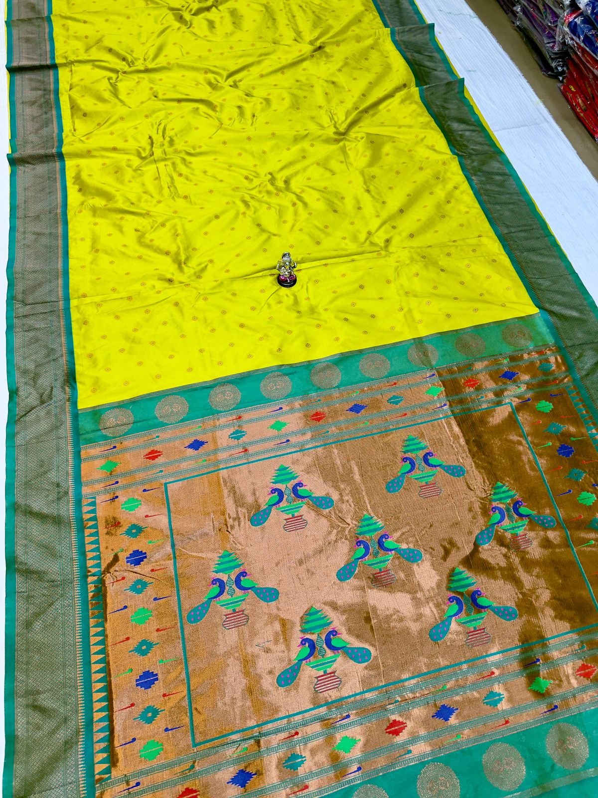9 Vaar Aisha Traditional Pallu Paithani image 8