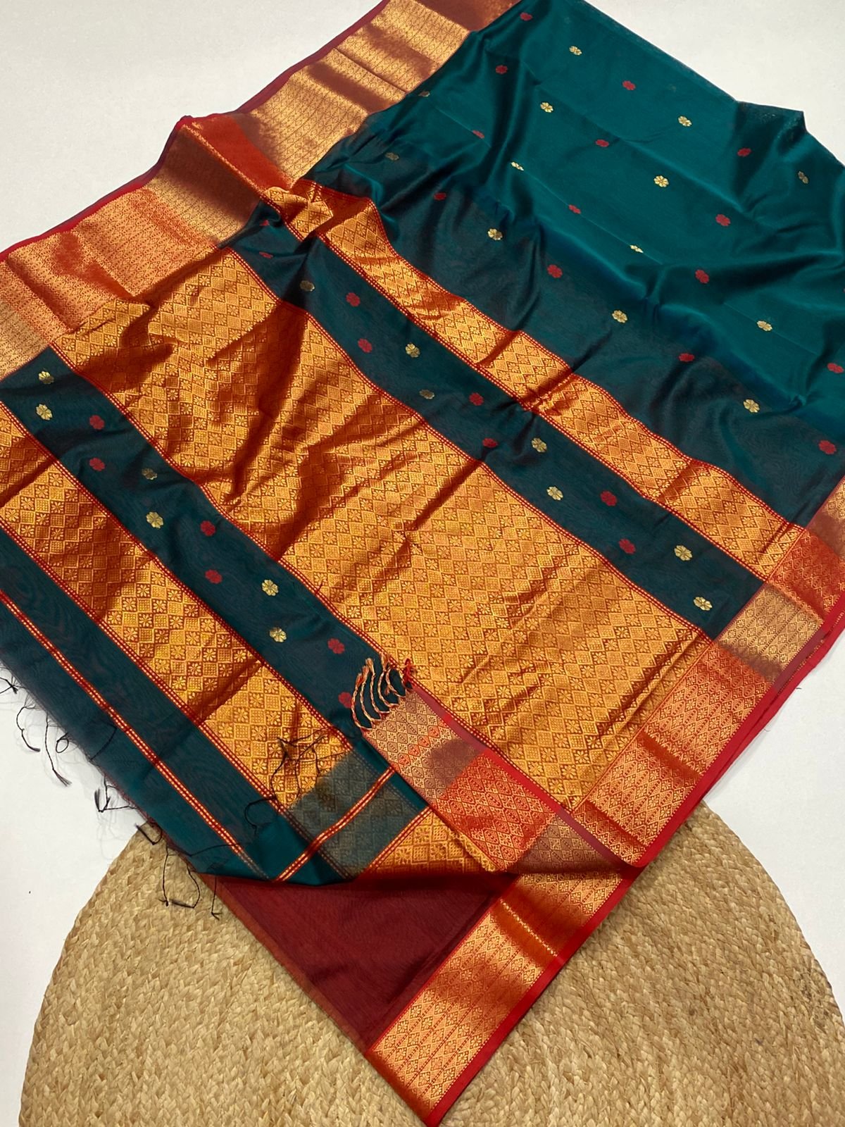 Maheshwari Rich Diamond Pallu
