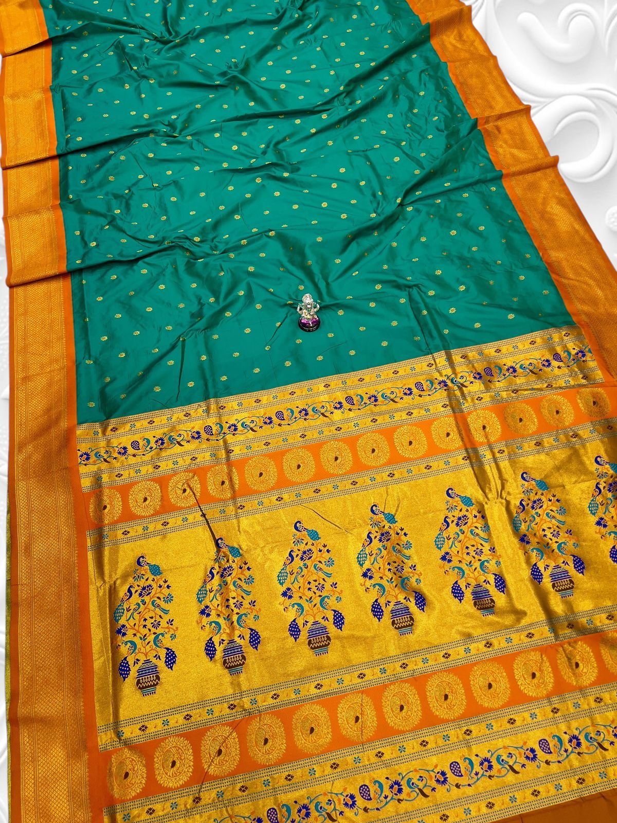 Navya Kadiyal Paithani image 3