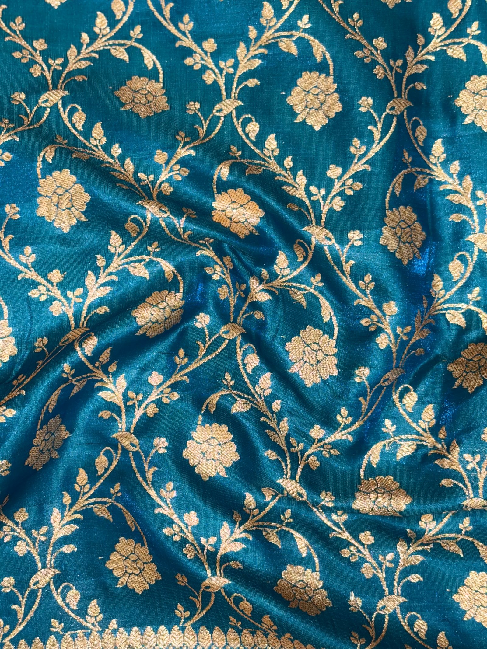 Bridal Banarasi Sarees image 15