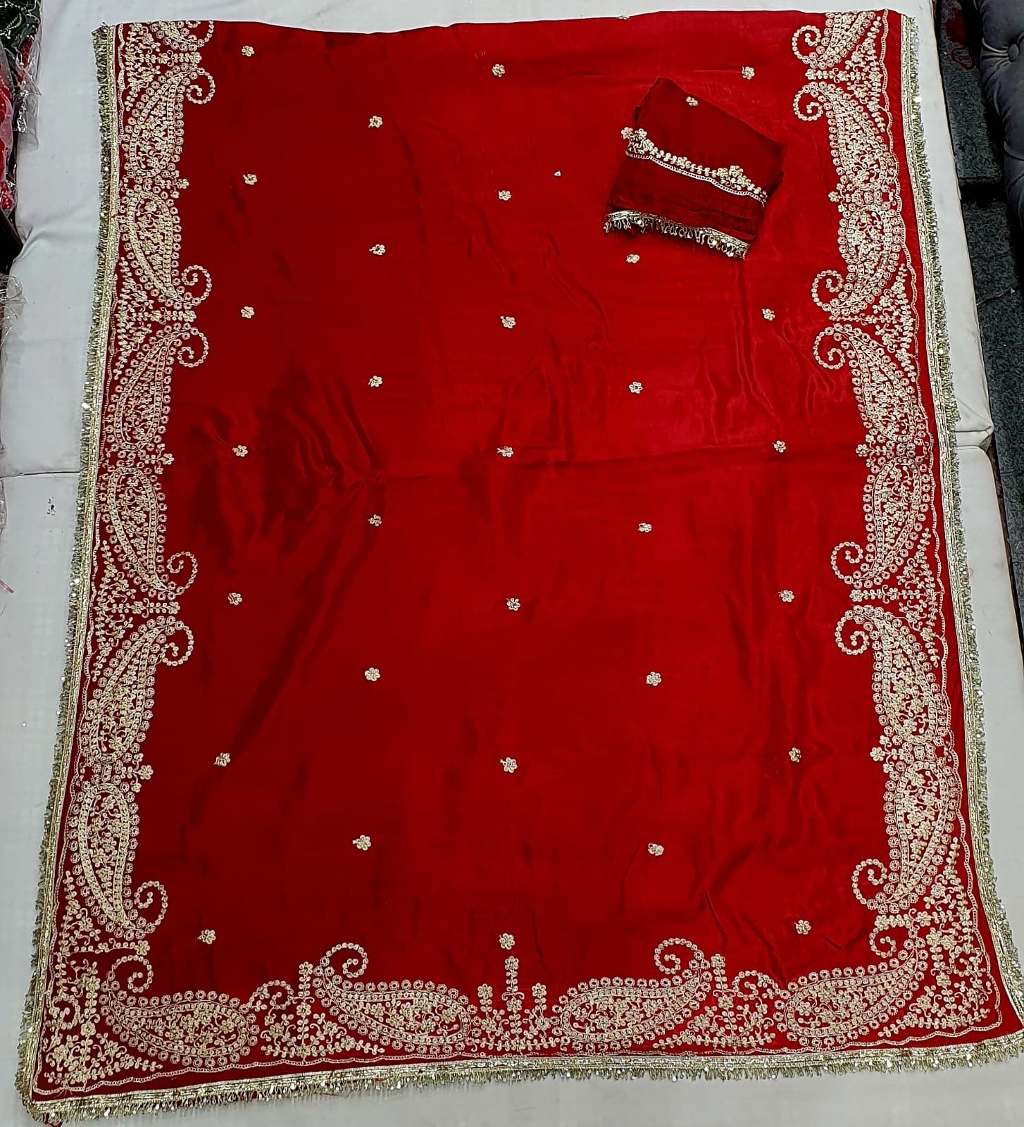 HO Silk Pitta work image 5