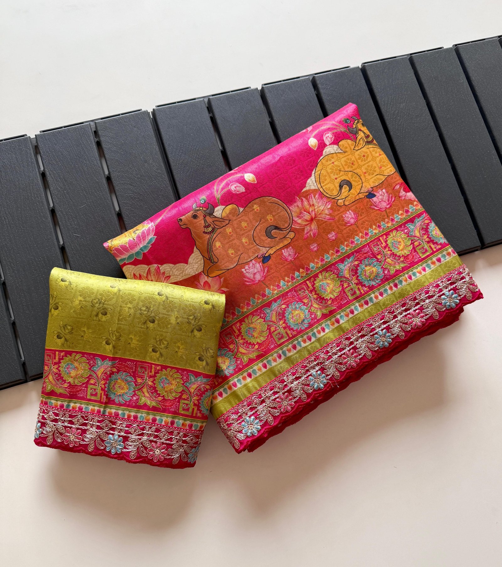 Dola Crepe Jacquard Weaving Saree image 11