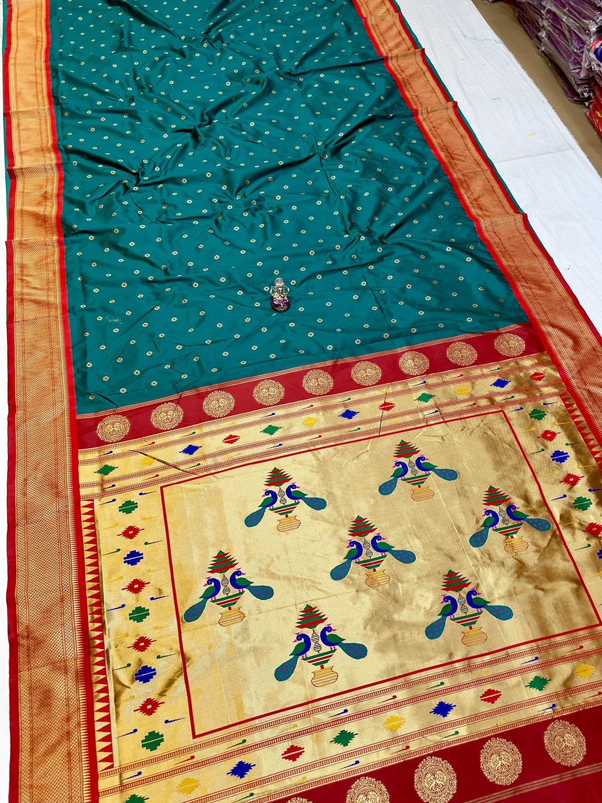 9 Vaar Aisha Traditional Pallu Paithani image 4