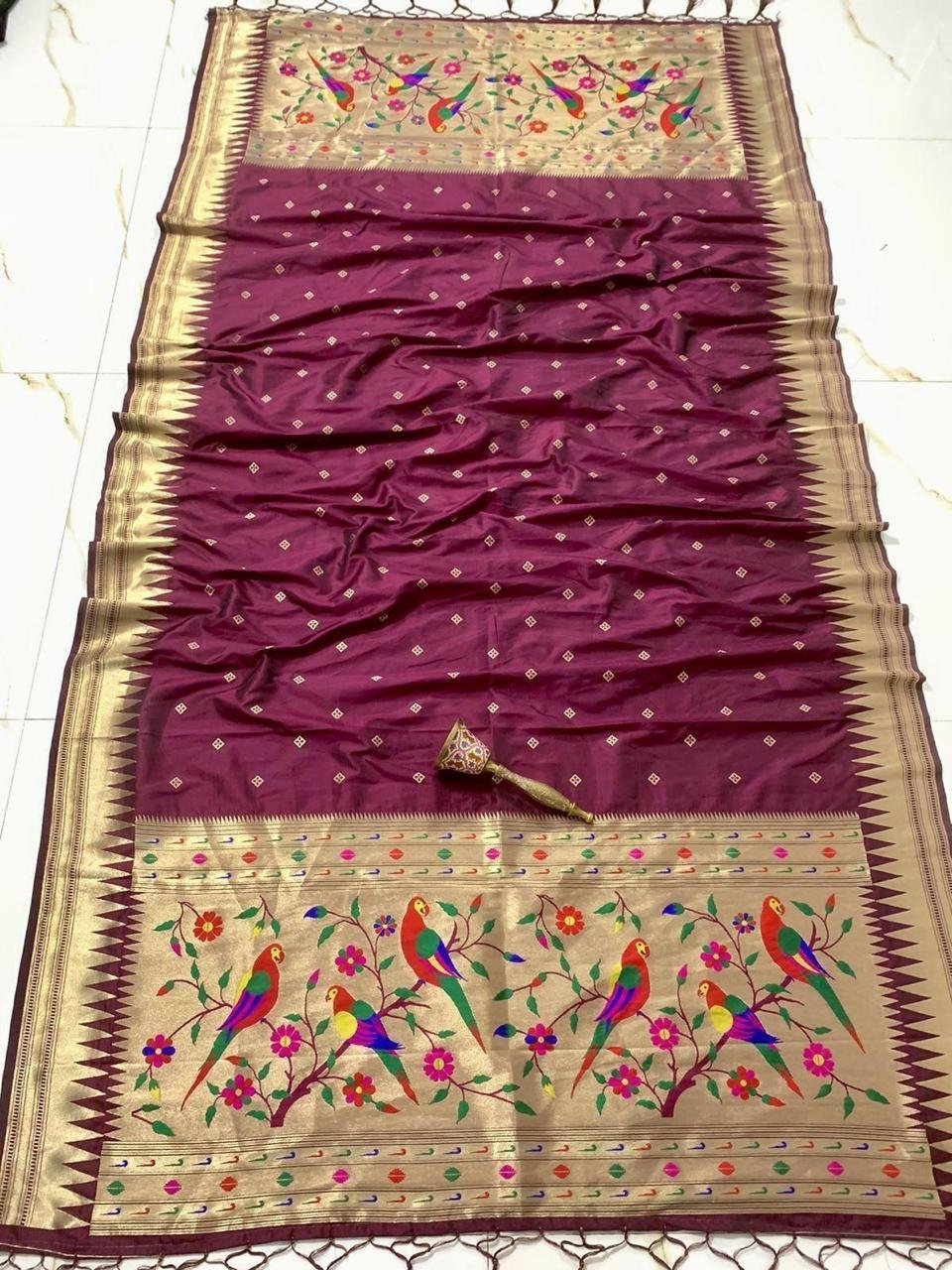 Temple Border Brocade Butti Dupatta image 16