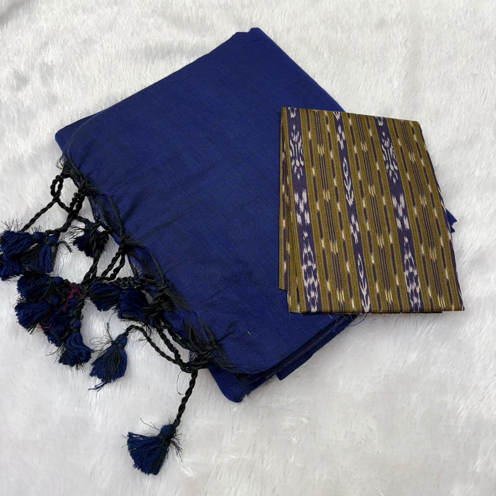 Soft Cotton Plain Saree with Ikkat Blouse Piece image 7