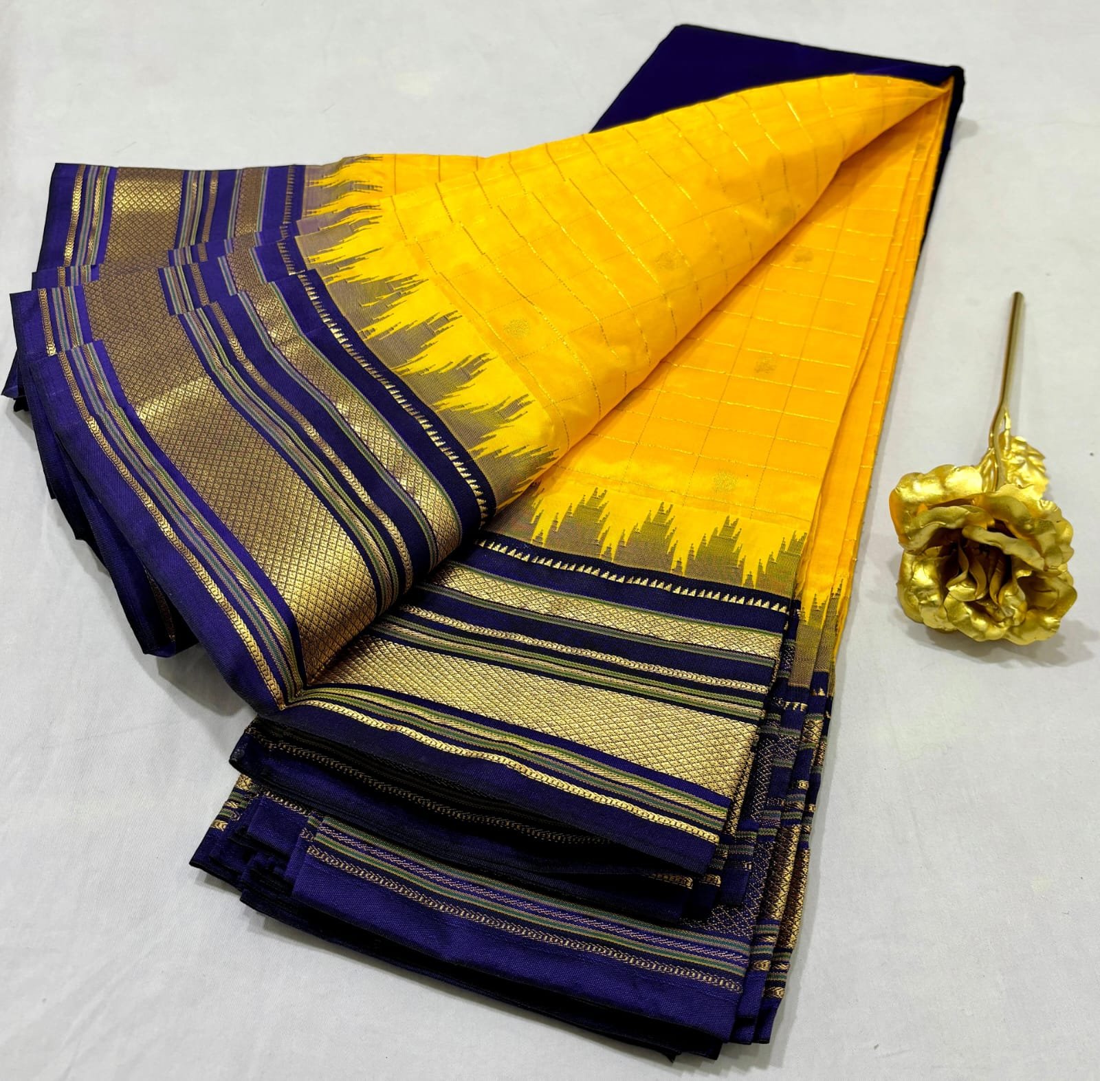 Temple Checks Irkal Pure Silk Saree image 11