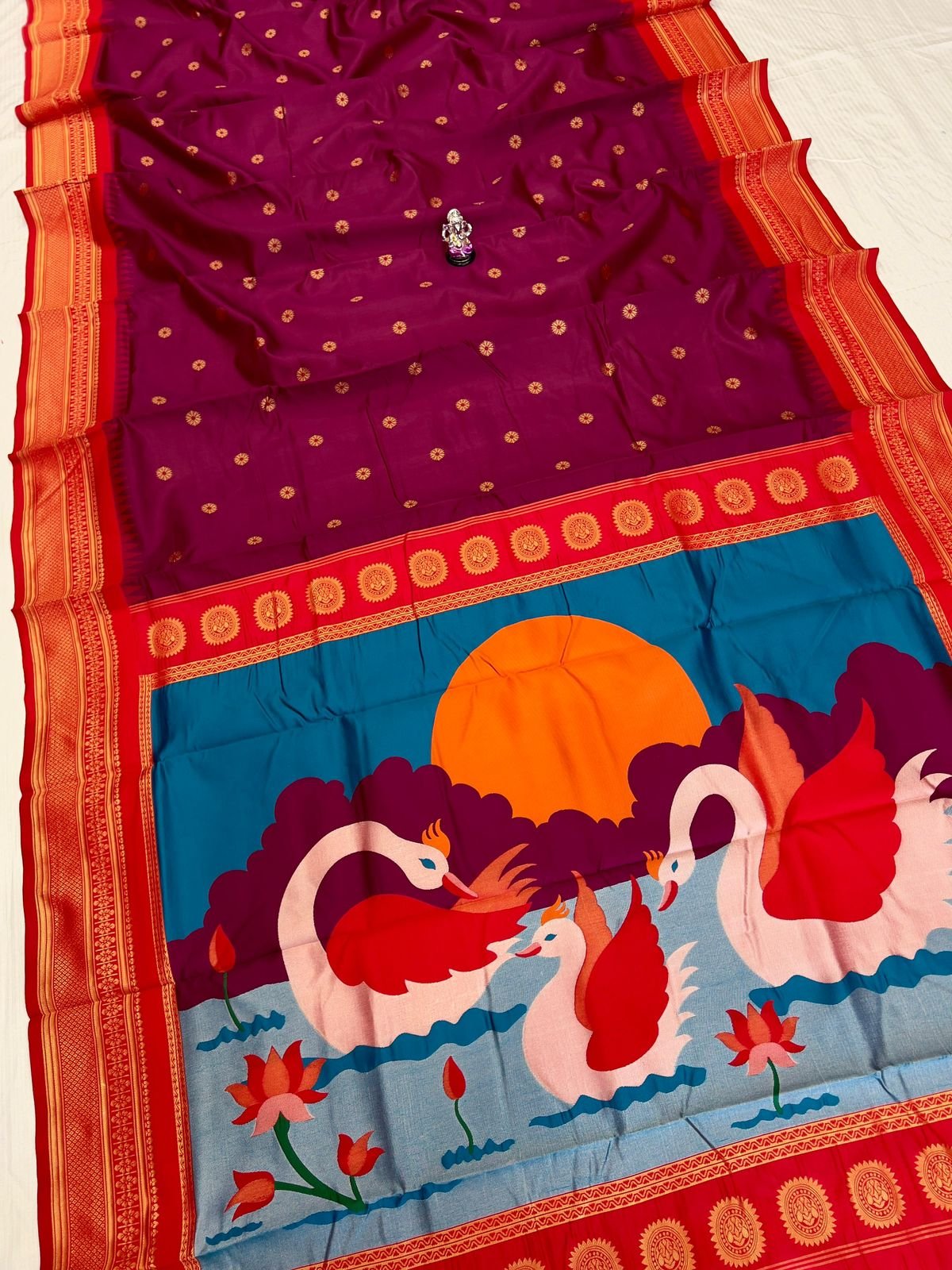 Aarya Fancy Pallu Kadiyal Paithani image 27
