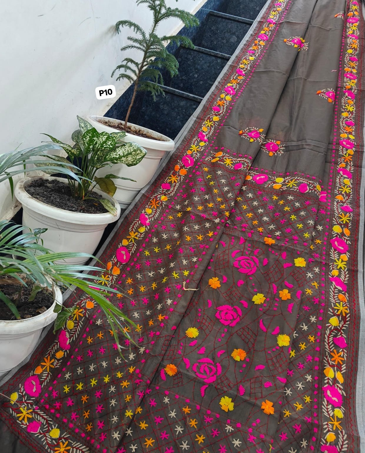 4 Linen Chanderi Saree Fulkari work image 5