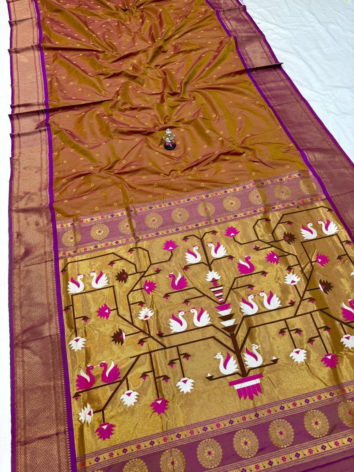Beautiful Swan Pallu Paithani image 5
