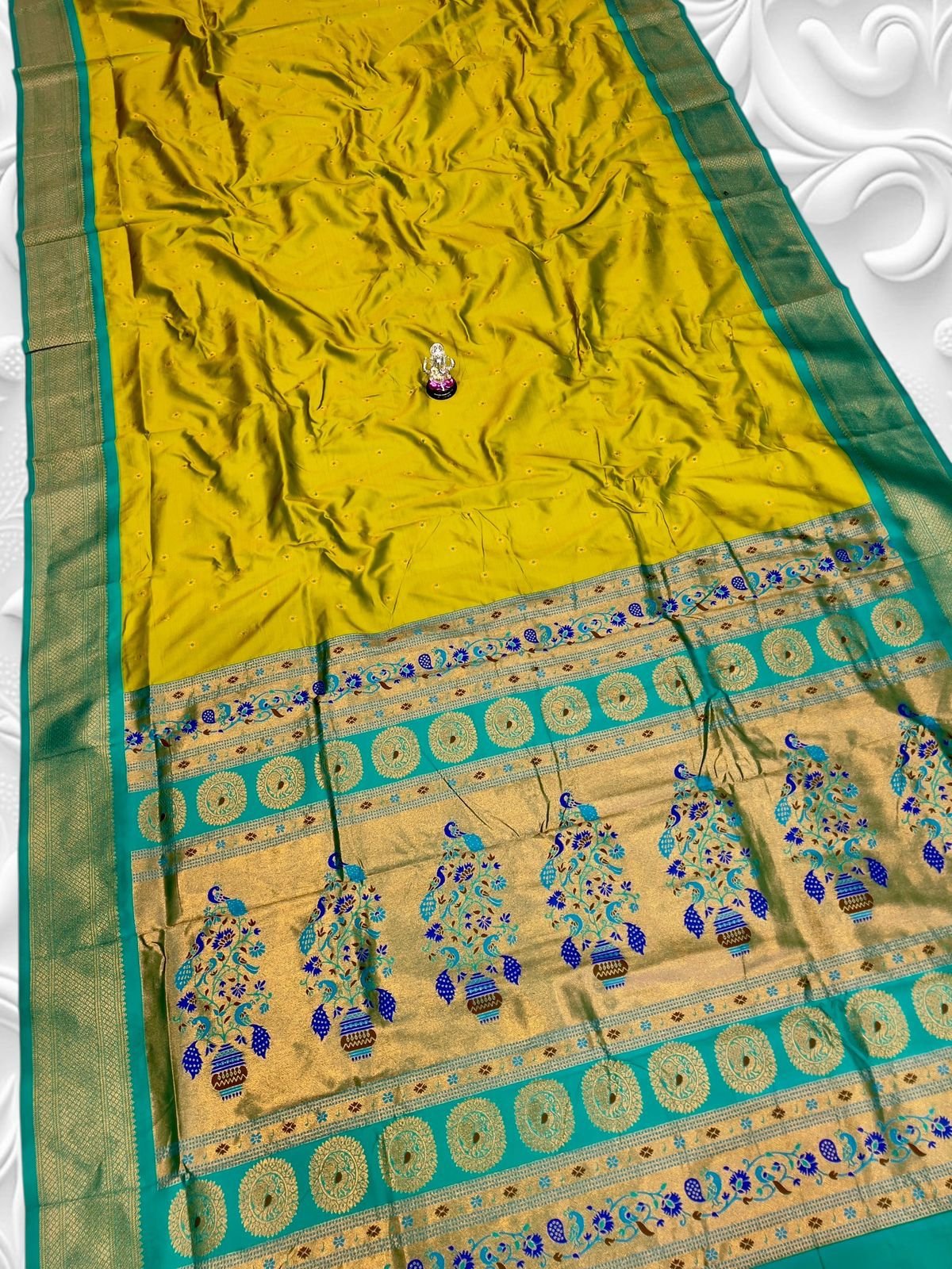 Navya Kadiyal Paithani image 10