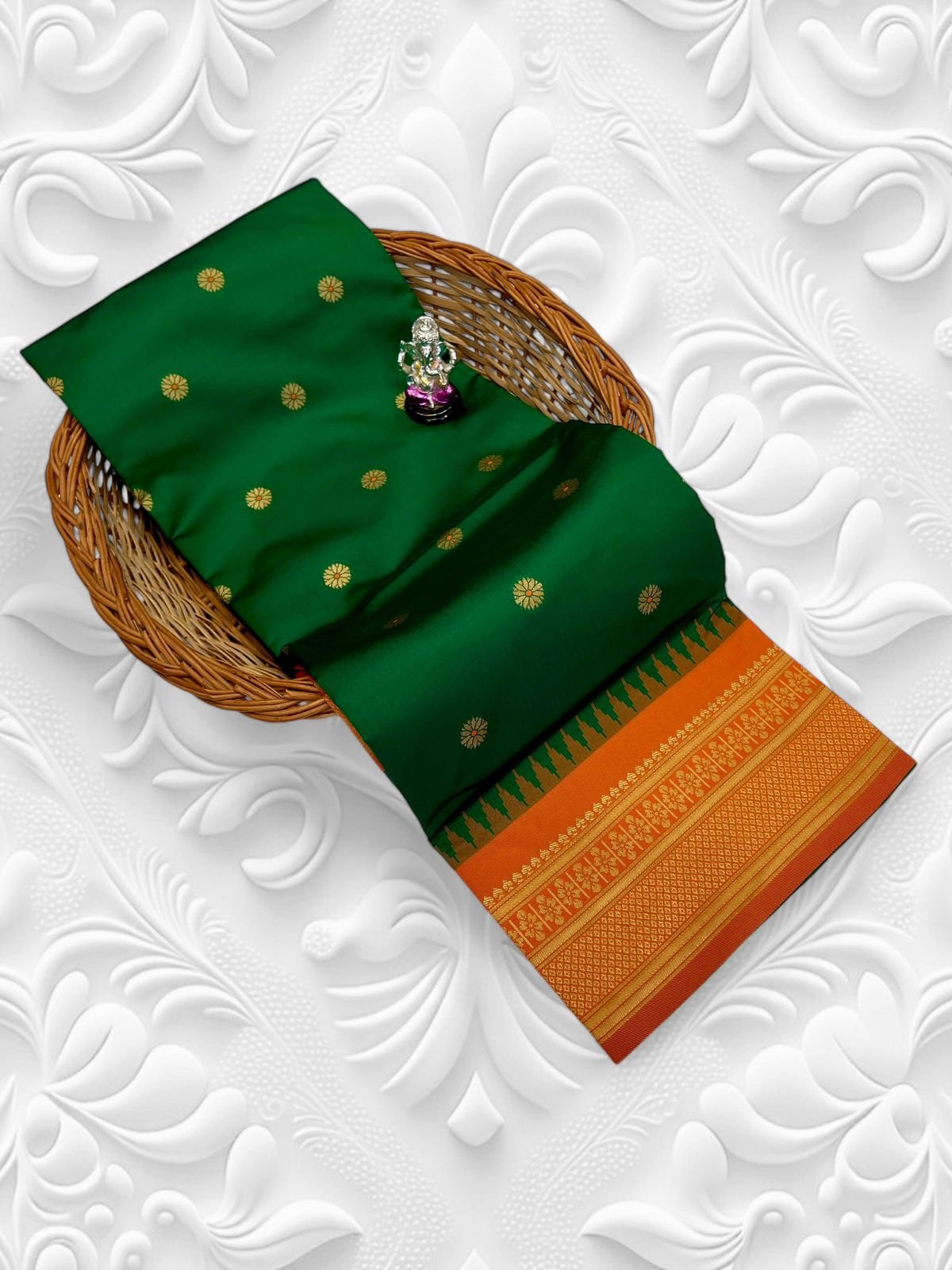 Aarya Fancy Pallu Kadiyal Paithani image 7