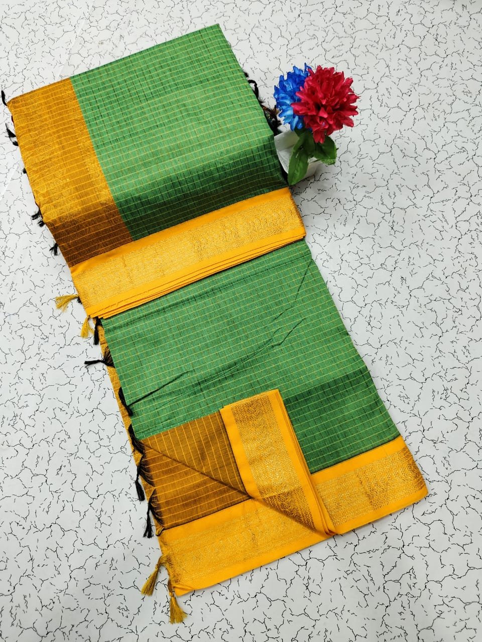 Kalyani Cotton Checks Saree image 12