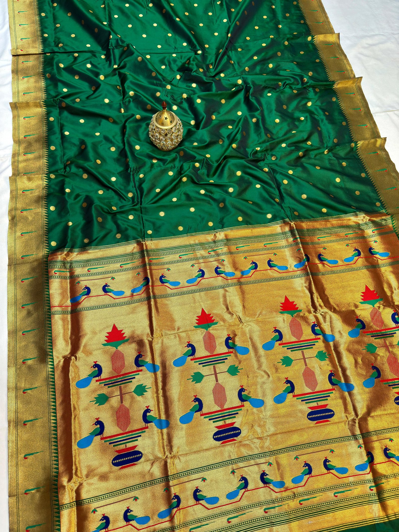 Single Muniya Border Paithani image 8