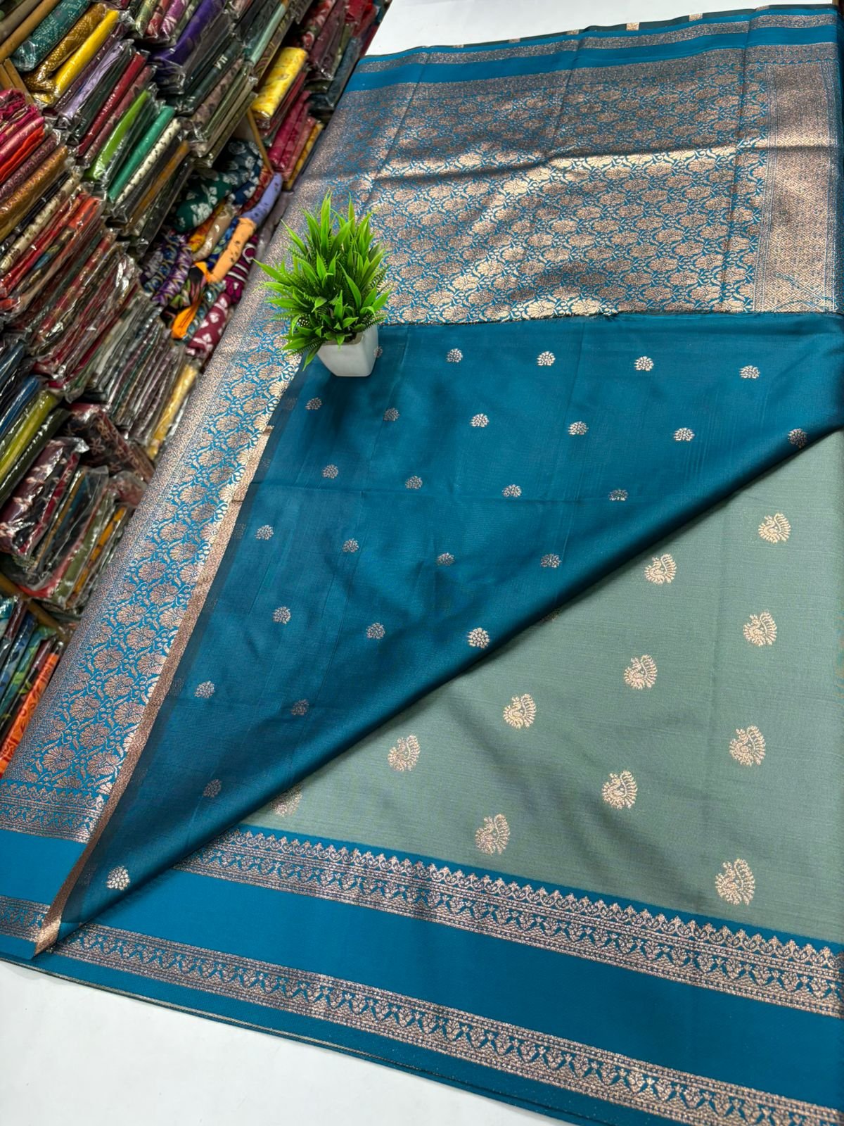 Premium Soft Kanchi silk saree in Bentex border image 2