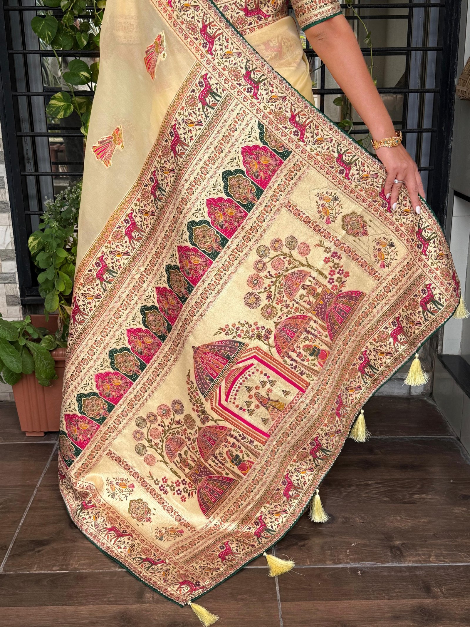 Pure organza jaquard saree image 8