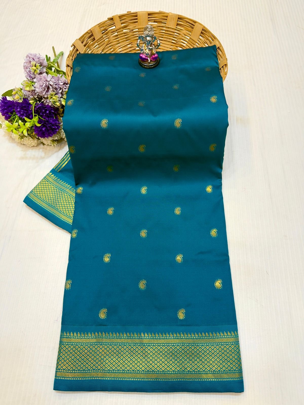 Fancy Pallu Asavali Paithani image 4