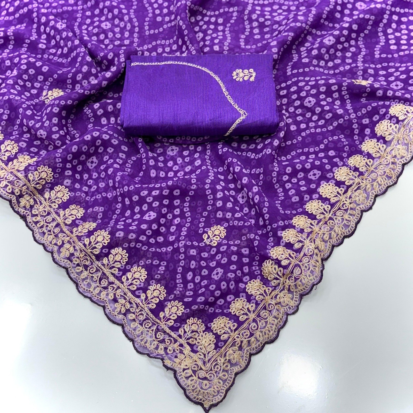 Georgette Bandhani Saree with Pitta Work image 9