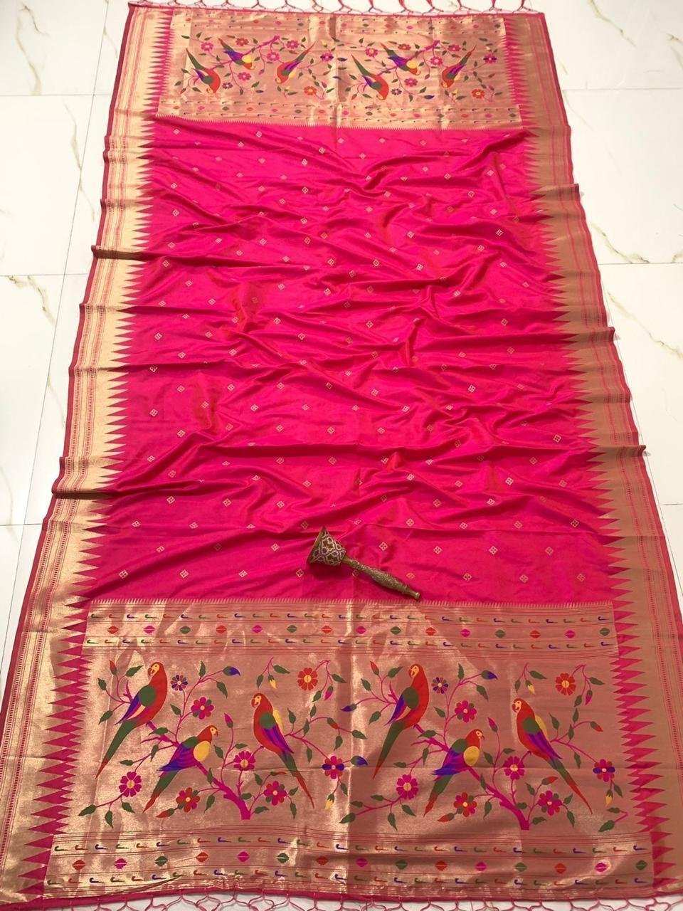 Temple Border Brocade Butti Dupatta image 2