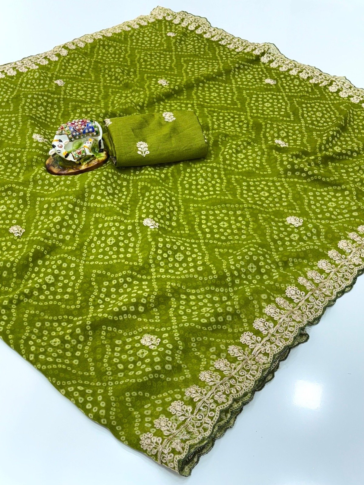 Georgette Bandhani Saree with Pitta Work image 3