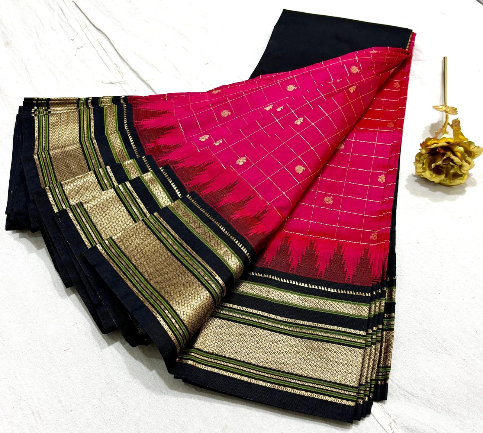 Temple Checks Irkal Pure Silk Saree image 9