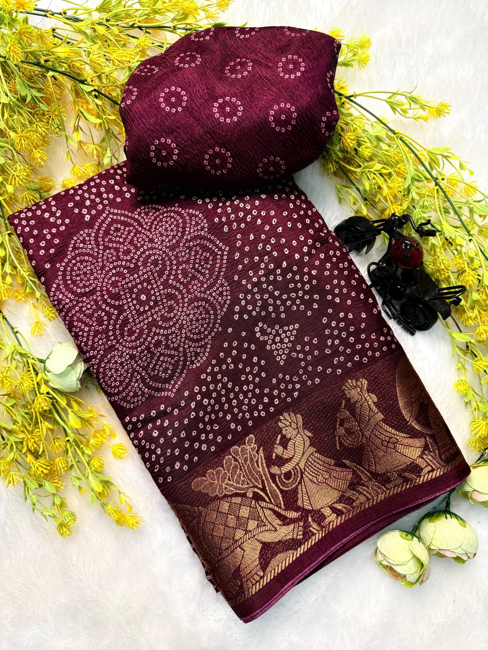 Crush Dola Silk Bandhej Saree image 9