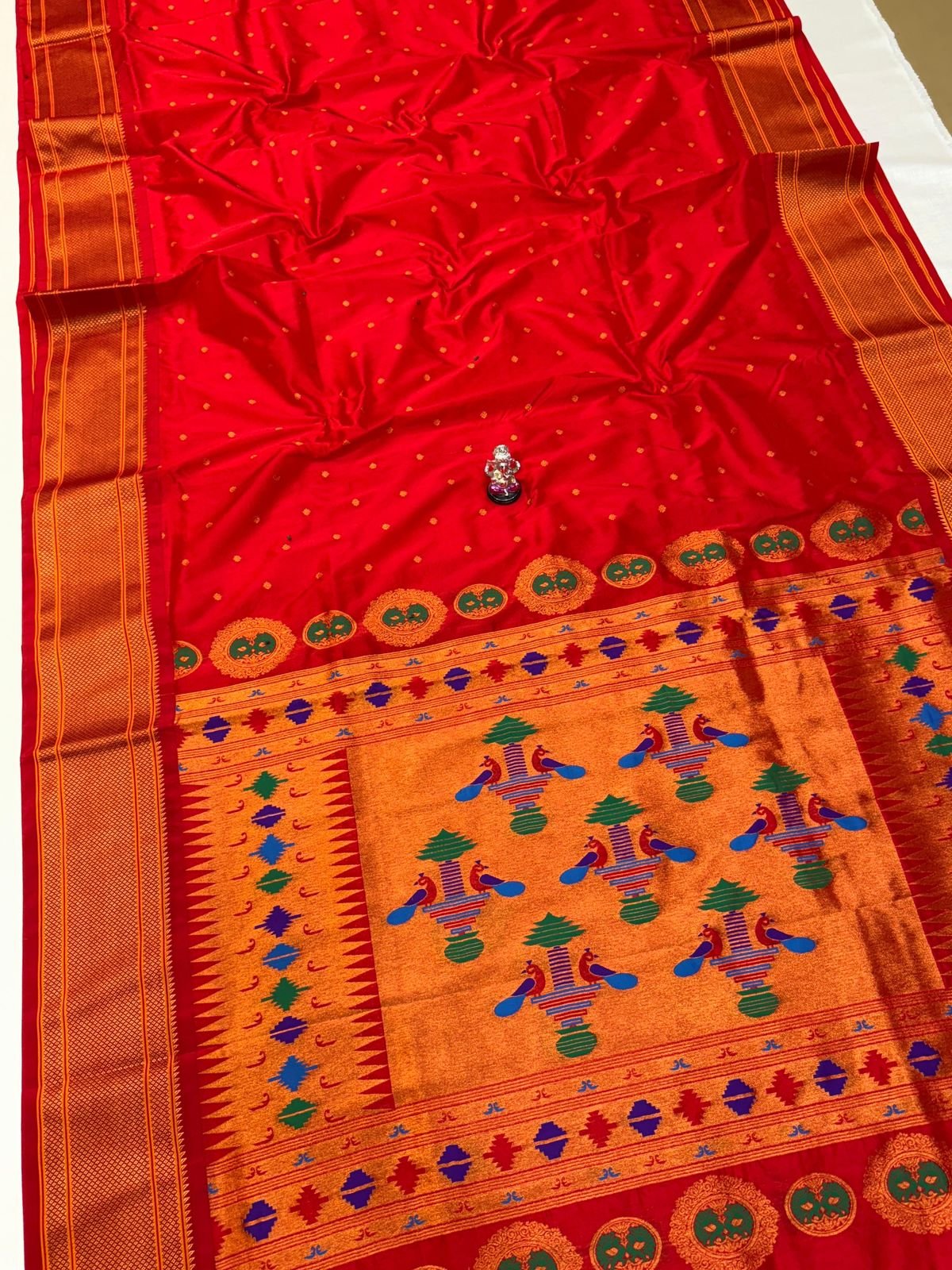4 Colour Pallu Kalanjali Paithani image 17
