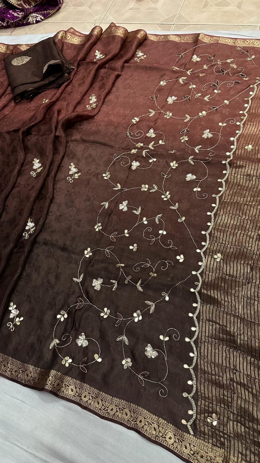 Fabric Pure Chinon jaycard jari saree image 4