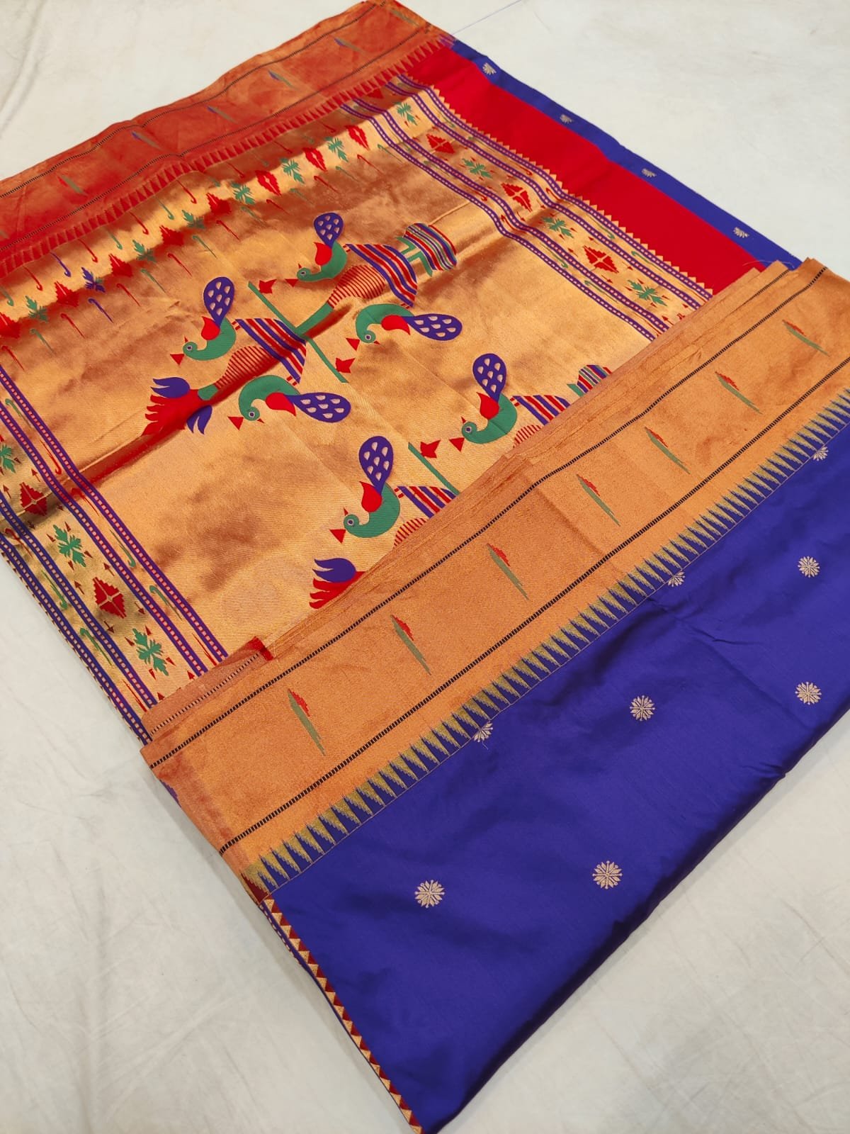 Muniya Paithani Pure Silk image 3