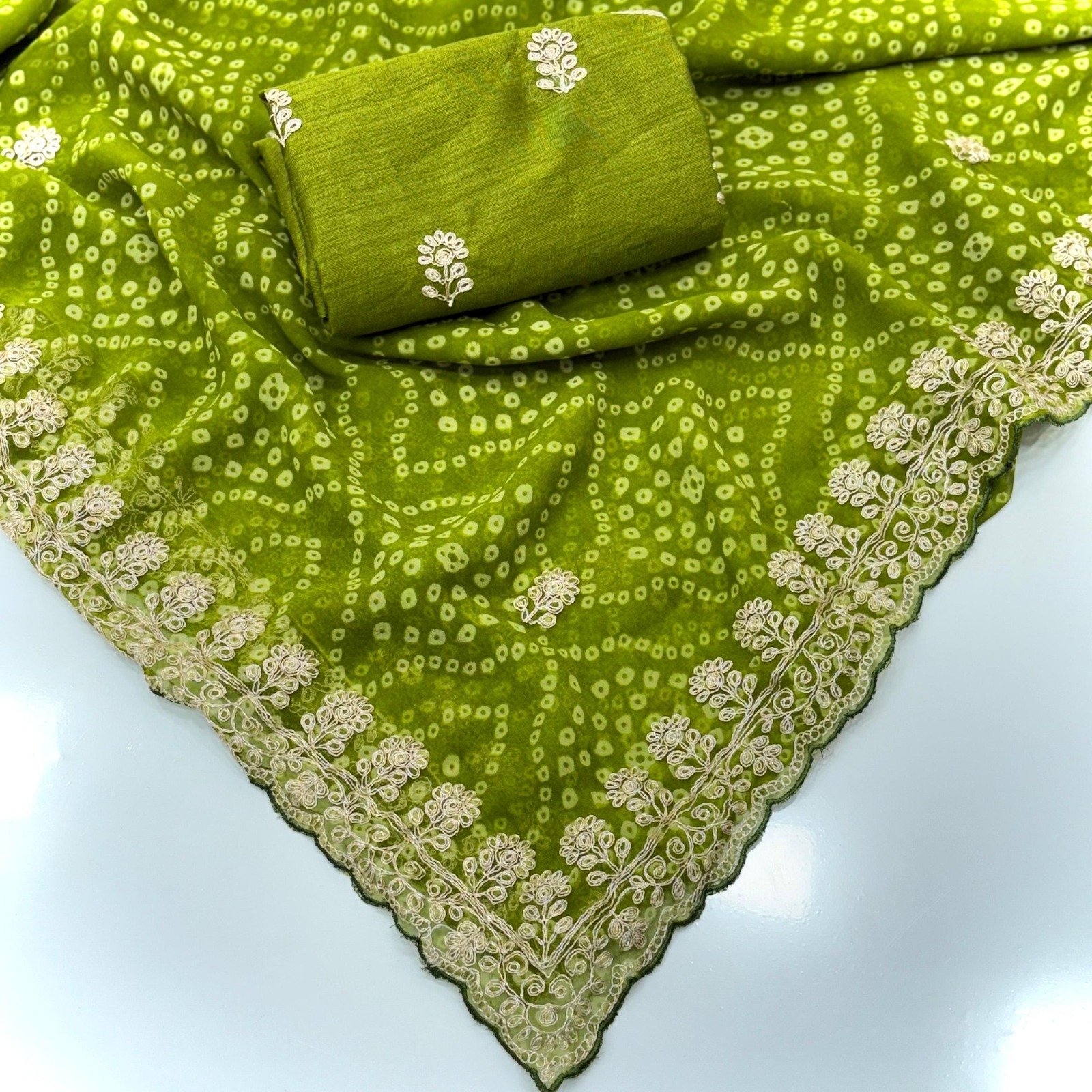 Georgette Bandhani Saree with Pitta Work image 2