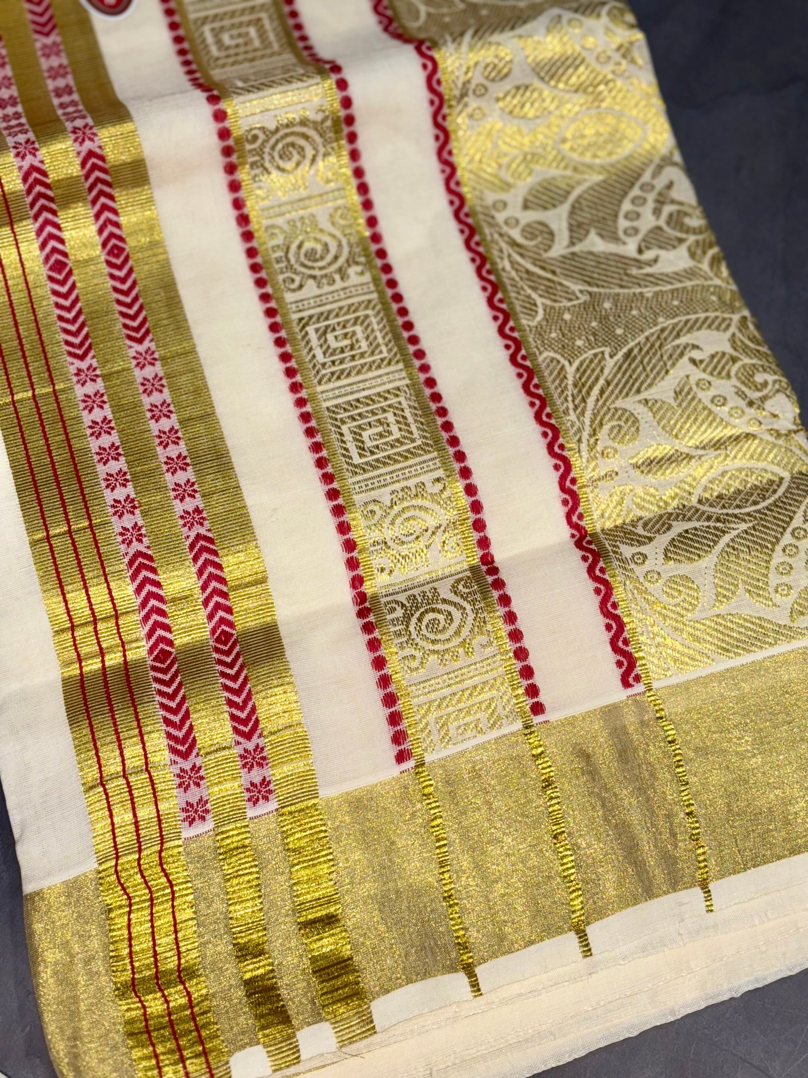 Kerala Kasavu Saree Red 2 image 3