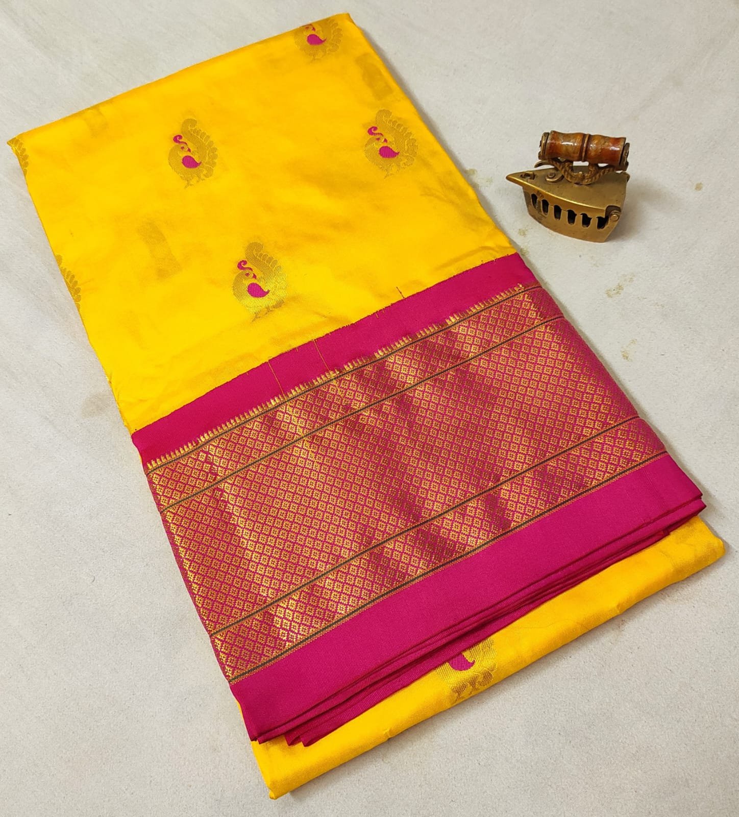 Kadiyal Paithani Pure Silk image 18